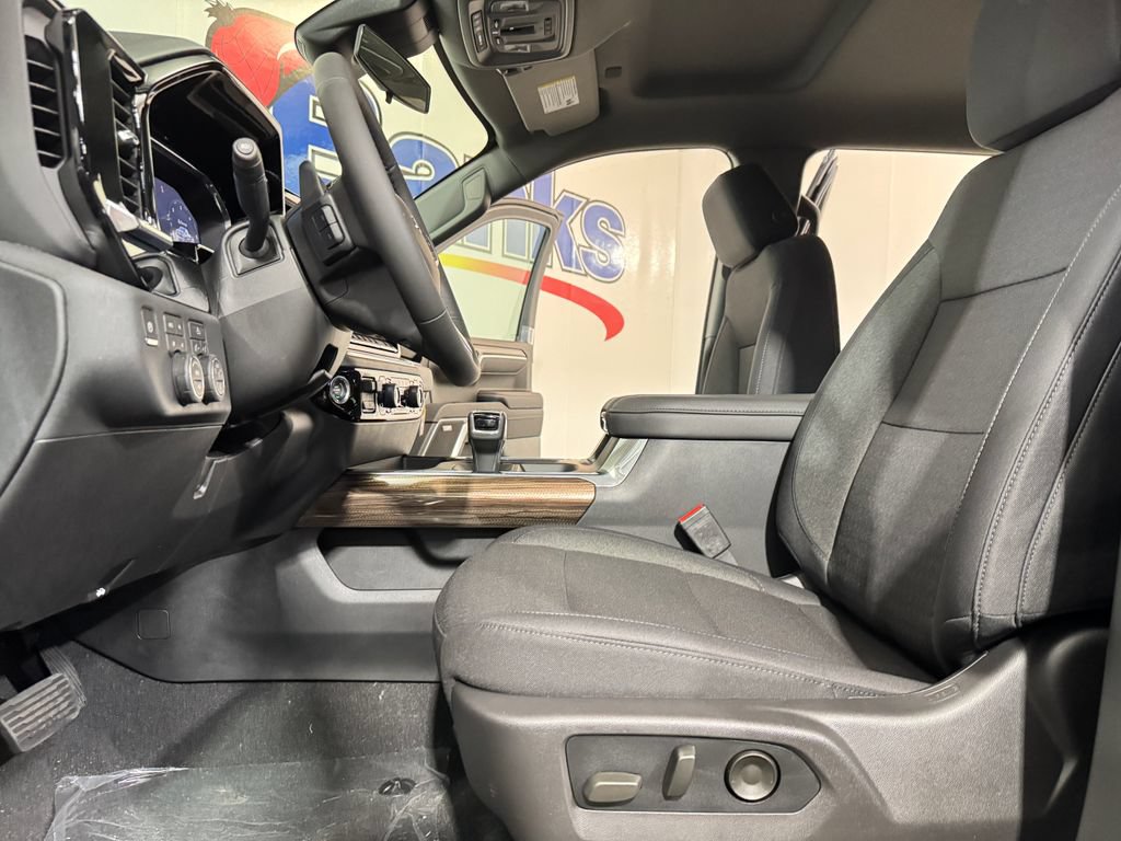 New 2026 Chevrolet Silverado 1500 RST AWD/4WD image 8