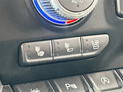 Used 2020 GMC Sierra 1500 AT4 w/ AT4 Premium Package image 21