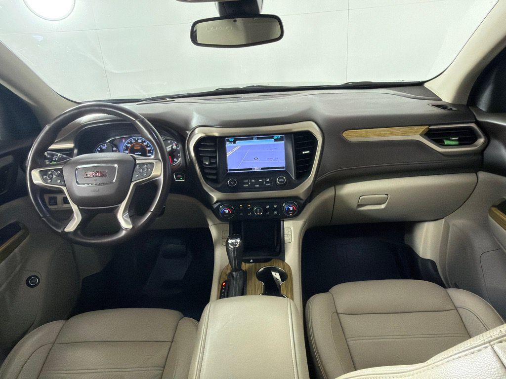 Used 2019 GMC Acadia Denali w/ Technology Package AWD/4WD image 27