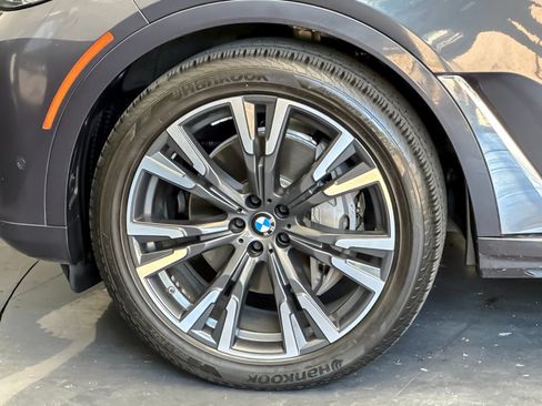 Used 2019 BMW X7 xDrive50i w/ Premium Package AWD/4WD image 26