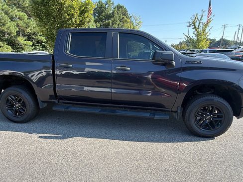 Used 2024 Chevrolet Silverado 1500 Custom Trail Boss w/ LPO, Dark Essentials Package AWD/4WD image 7