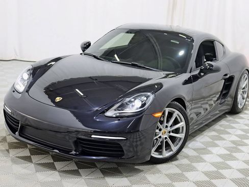 Used 2019 Porsche 718 Cayman RWD image 4