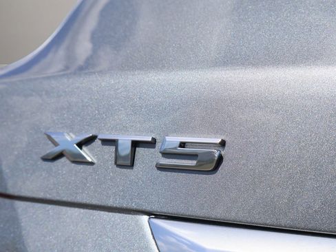 Certified 2023 Cadillac XT5 Premium Luxury w/ Technology Package image 8