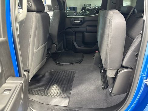 Used 2024 Chevrolet Silverado 1500 Custom w/ Turbomax Blackout Package AWD/4WD image 33