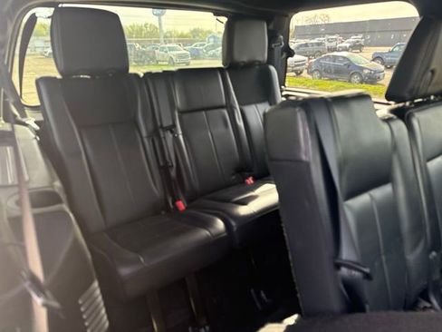 Used 2017 Ford Expedition Limited AWD/4WD image 11