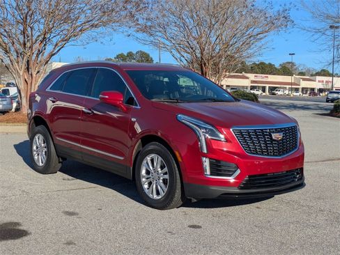 Used 2020 Cadillac XT5 Luxury image 2