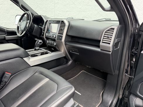 Used 2019 Ford F150 Platinum AWD/4WD image 34