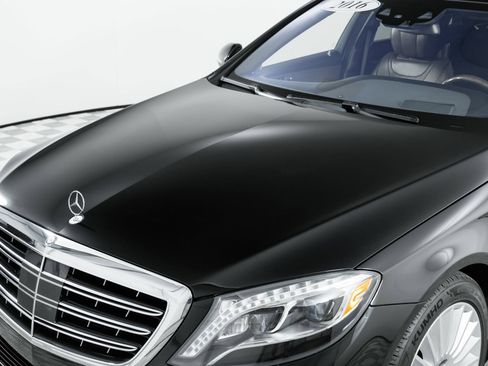 Used 2016 Mercedes-Benz Maybach S 600 image 41