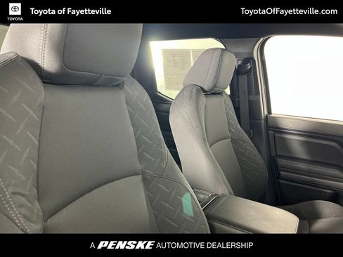 Certified 2024 Toyota Tacoma SR5 AWD/4WD image 6
