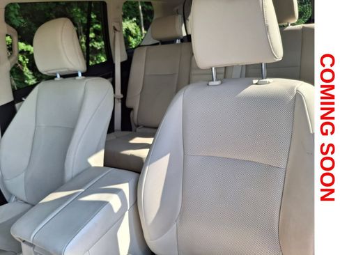Used 2021 Lexus GX 460 Premium w/ Premium Package AWD/4WD image 12