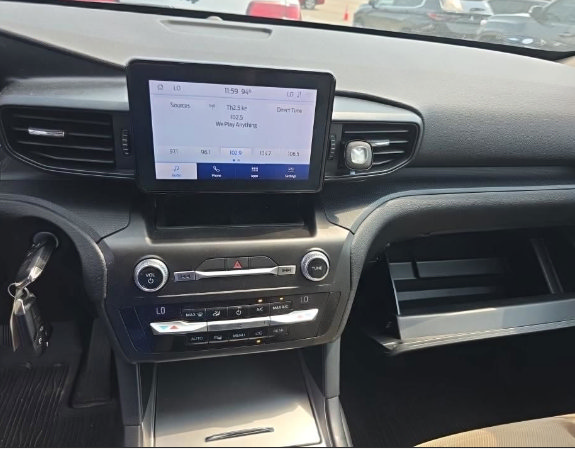 Used 2020 Ford Explorer 2WD image 4