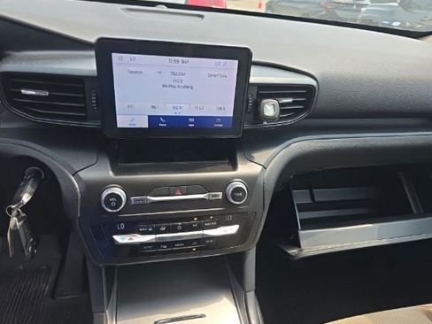 Used 2020 Ford Explorer 2WD image 4