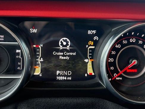Used 2021 Jeep Gladiator Rubicon AWD/4WD image 11