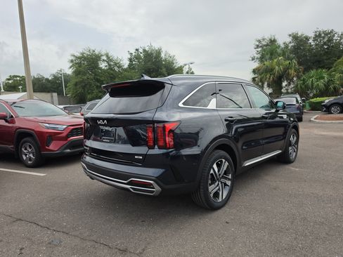 Certified 2023 Kia Sorento EX AWD/4WD image 8