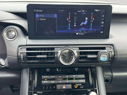 Used 2023 Lexus IS 500 image 11