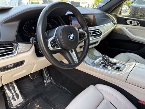Used 2019 BMW X5 xDrive50i w/ M Sport Package AWD/4WD image 23