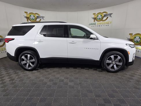 Used 2023 Chevrolet Traverse LT AWD/4WD image 10