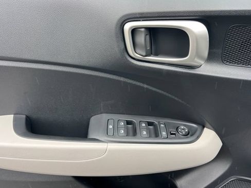 New 2026 Hyundai Venue SEL FWD image 10
