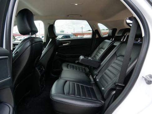 Certified 2024 Ford Edge SEL w/ Convenience Package AWD/4WD image 11