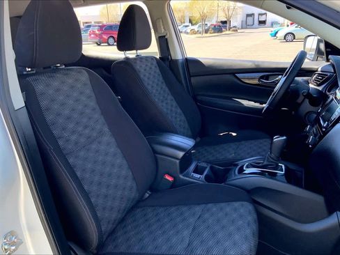 Used 2021 Nissan Rogue Sport SV image 8