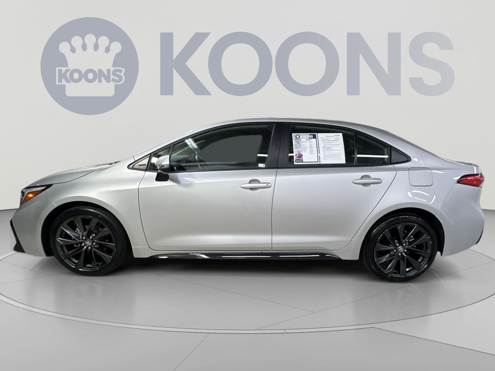 Used 2025 Toyota Corolla SE FWD image 17