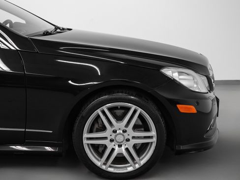 Used 2010 Mercedes-Benz E 550 Coupe image 14