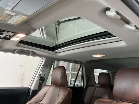 Used 2023 Toyota 4Runner Limited image 25