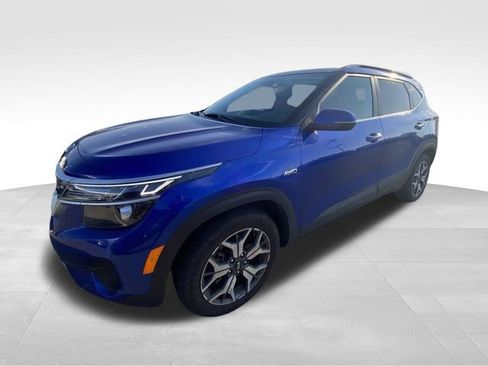 Used 2021 Kia Seltos EX AWD/4WD image 2