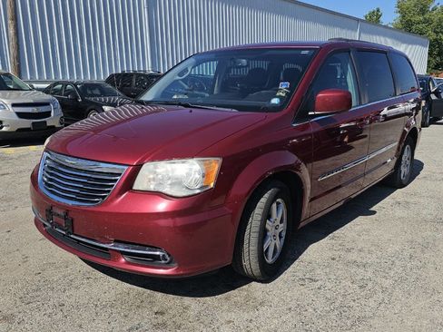 Used 2012 Chrysler Town & Country Touring w/ Entertainment Group #1 image 1