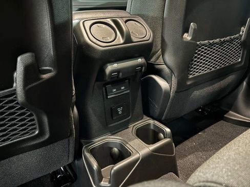 New 2026 Jeep Gladiator Mojave image 15