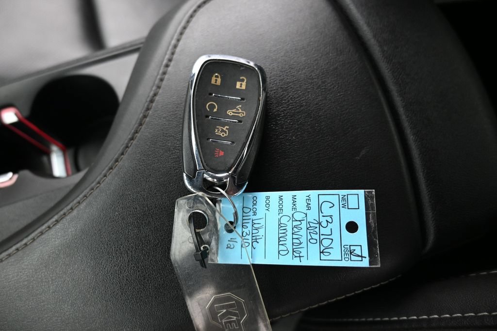 Used 2020 Chevrolet Camaro SS RWD image 22