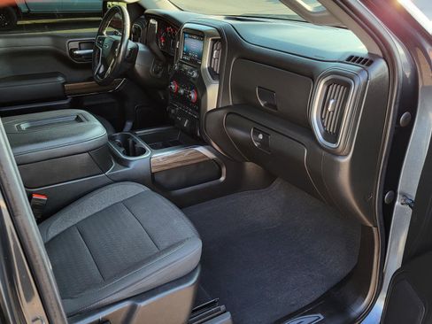 Used 2021 Chevrolet Silverado 1500 RST image 9