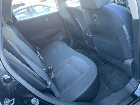 Used 2014 Nissan Rogue S w/ Convenience Package image 10