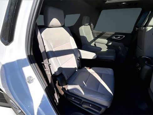 Used 2021 Chevrolet Tahoe Z71 w/ Z71 Off-Road Package image 25