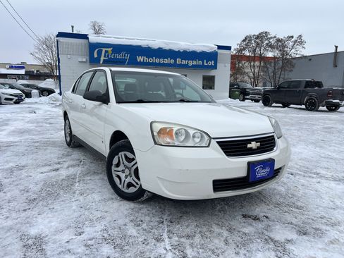 Used 2007 Chevrolet Malibu LS image 2