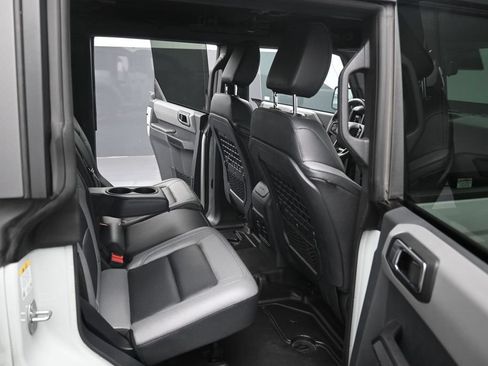 Used 2024 Ford Bronco Big Bend AWD/4WD image 27
