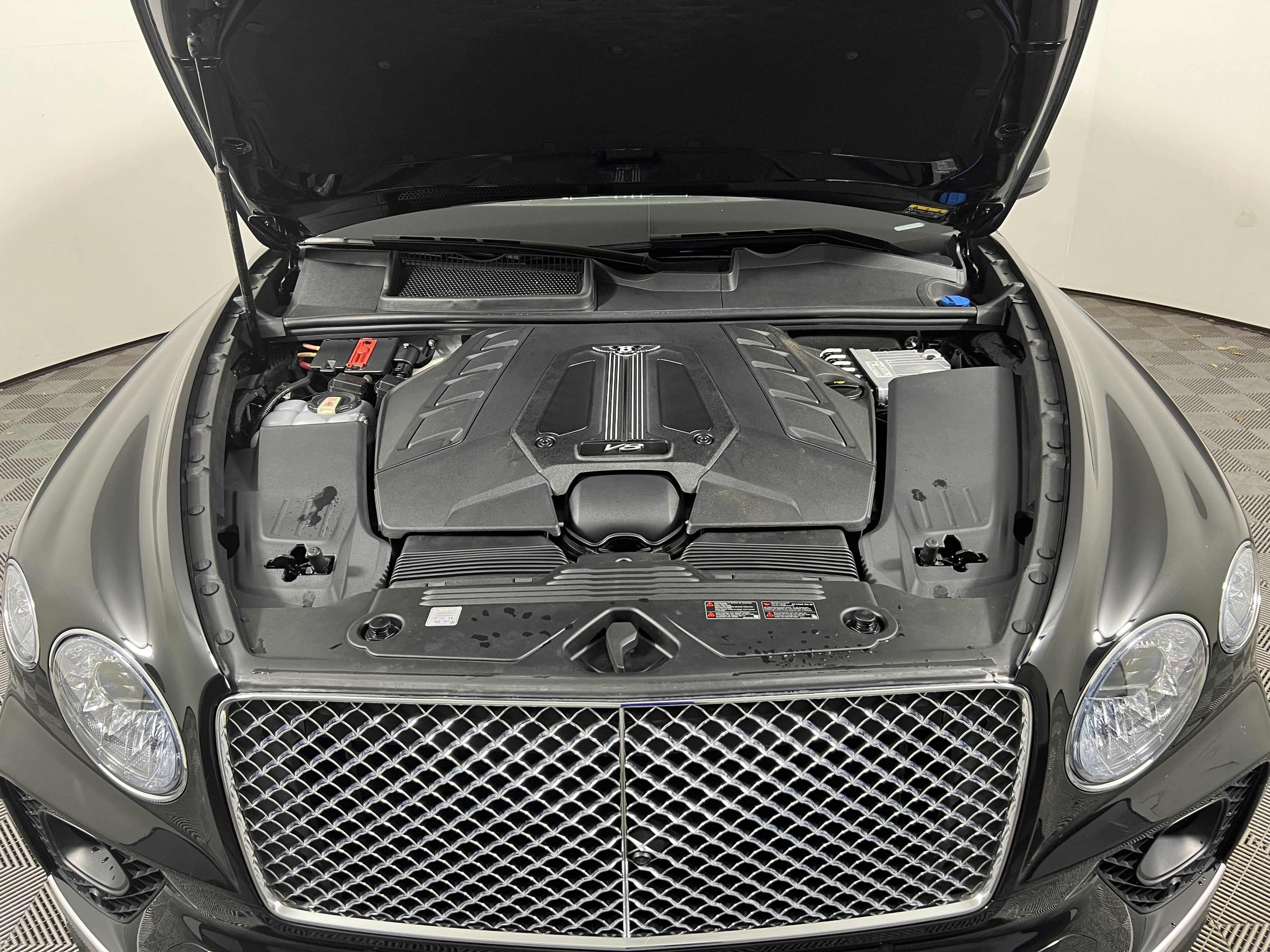 Used 2021 Bentley Bentayga AWD/4WD image 20
