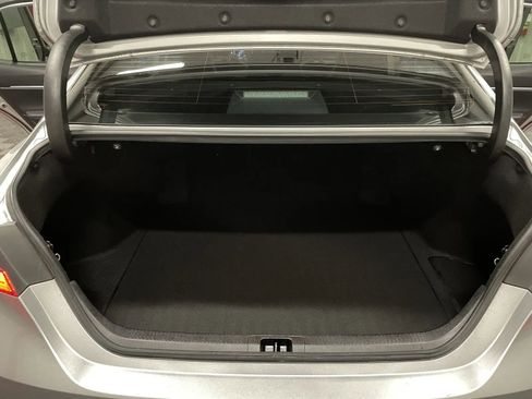 Used 2022 Toyota Camry SE image 38
