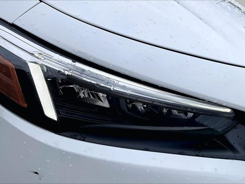 Used 2024 Honda Civic Touring image 27