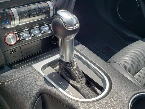 Used 2019 Ford Mustang GT Premium w/ Equipment Group 401A RWD image 30