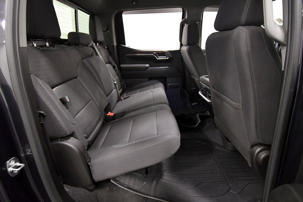 Used 2023 GMC Sierra 1500 Elevation w/ Preferred Package AWD/4WD image 17