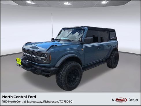 Used 2022 Ford Bronco Badlands image 1