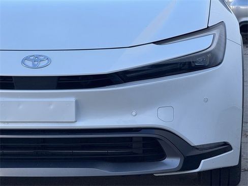 Used 2024 Toyota Prius Limited image 8