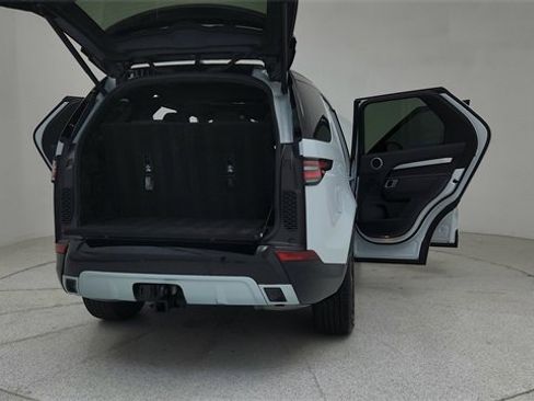 Used 2020 Land Rover Discovery Landmark image 80