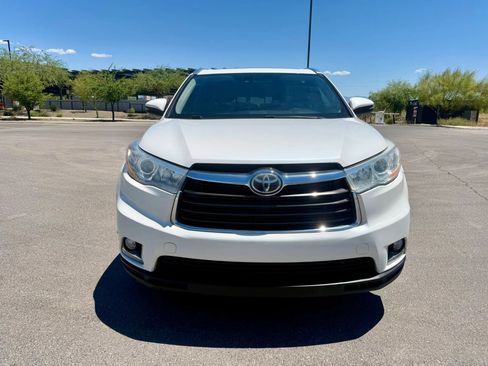 Used 2015 Toyota Highlander Limited Platinum AWD/4WD image 3