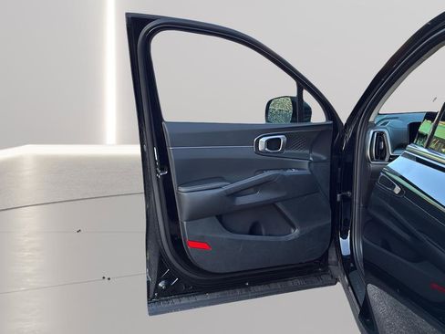 New 2026 Kia Sorento LX FWD image 11