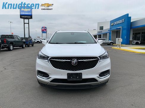 Used 2019 Buick Enclave Avenir w/ Avenir Technology Package image 2