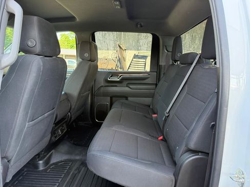 Used 2024 Chevrolet Silverado 2500 LT w/ Convenience Package AWD/4WD image 19