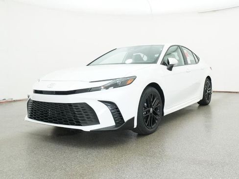 New 2026 Toyota Camry SE image 11