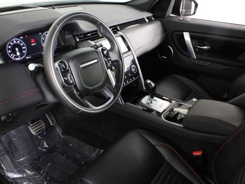 Used 2020 Land Rover Discovery Sport SE R-Dynamic image 17